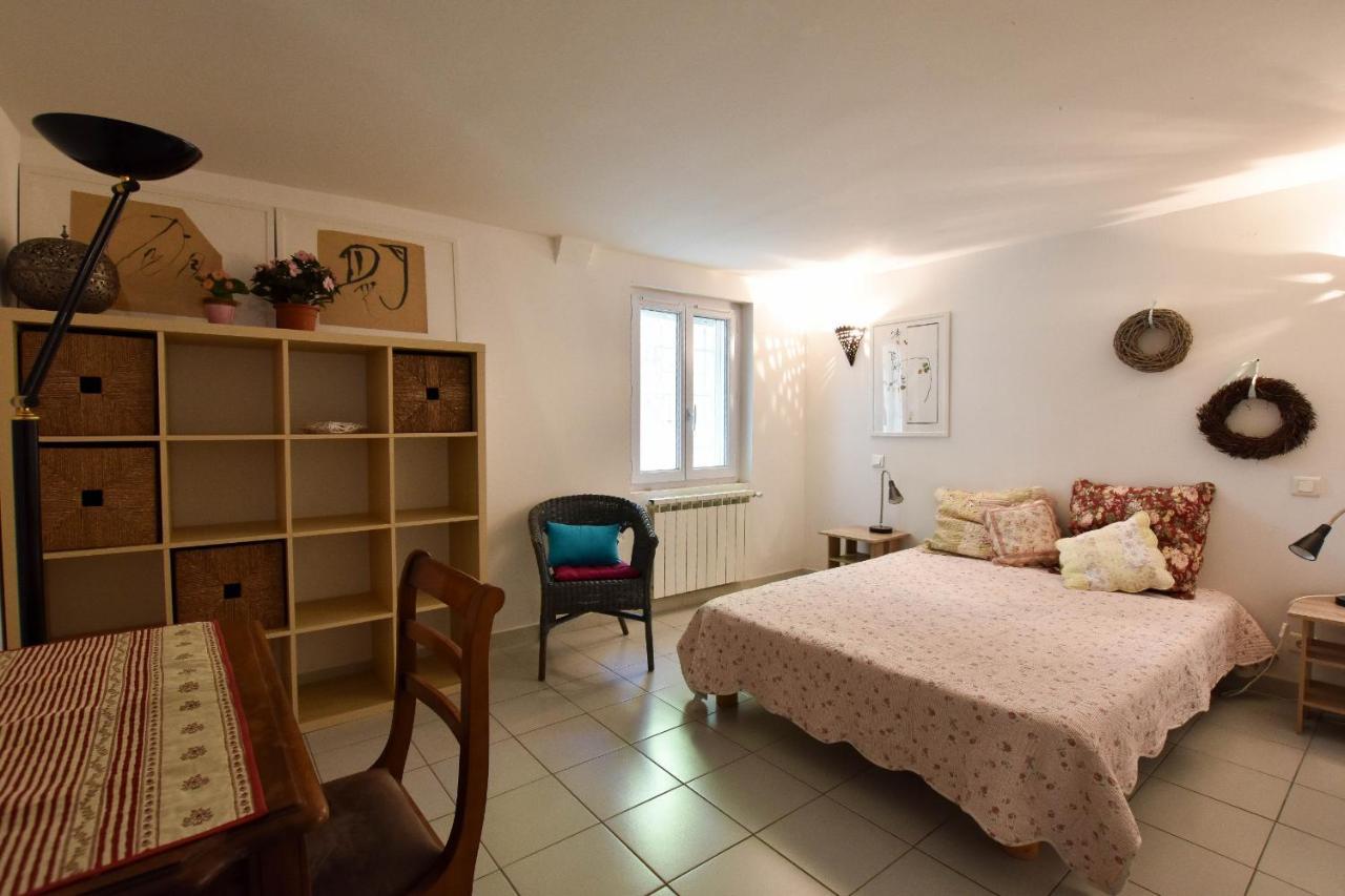 Apartamento Moulin Rose, Parking - Jardin Arlés Exterior foto